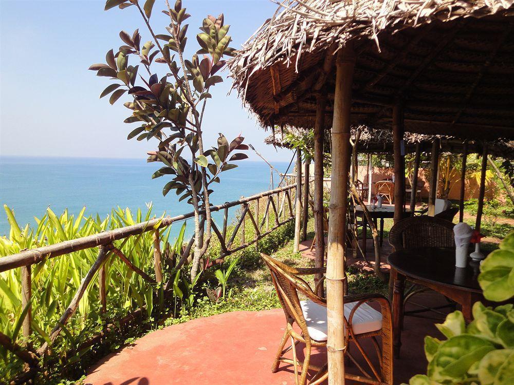 Hotel The Oceano Varkala Esterno foto